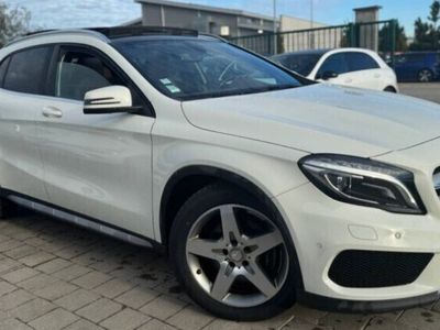 Mercedes GLA220