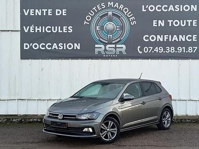 Gris Occasion 2021 VW Polo R-line Berline | 15 990 € (Prix juste)