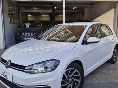 Blanc Occasion 2017 VW Golf Sound Berline | 13 900 € (Prix assez cher)