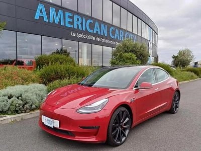 Rouge Occasion 2019 Tesla Model 3 Performance Berline | 28 490 € (Prix juste)