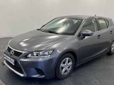 Lexus CT200h