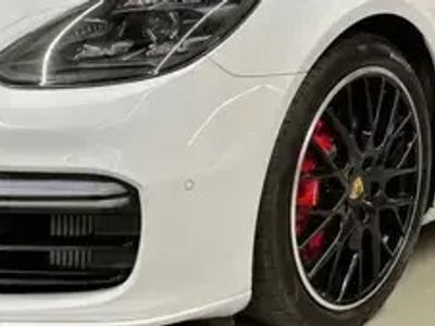 Porsche Panamera GTS