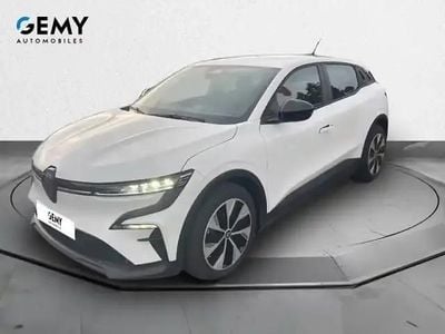 Blanc Occasion 2023 Renault Megane E-Tech Berline | 20 990 € (Bon prix)