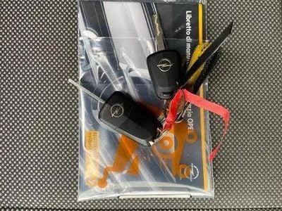 Gris Occasion 2015 Opel Zafira Edition Monospace | 9 890 €