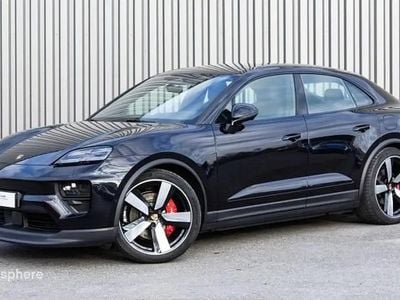 Noir Occasion 2025 Porsche Macan SUV | 116 900 €