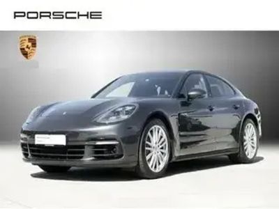 Porsche Panamera 4