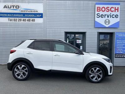 Blanc Occasion 2022 Kia Stonic GT-Line SUV | 18 490 € (Prix juste)
