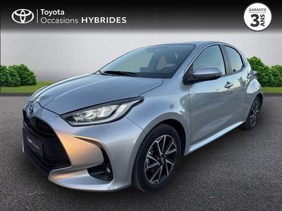 Gris minéral (m) Occasion 2024 Toyota Yaris Hybrid Design Berline | 20 990 € (Prix juste)