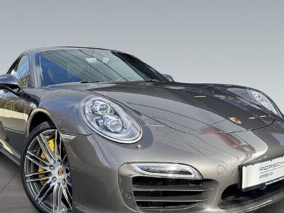 Porsche 911 Turbo S