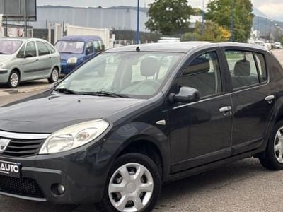 Occasion 2010 Dacia Sandero Lauréate Citadine | 3 490 €