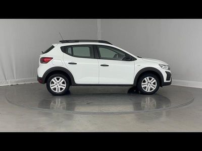 Blanc Occasion 2023 Dacia Sandero Essentiel Citadine | 14 299 € (Prix juste)