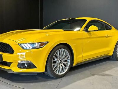 Jaune Occasion 2017 Ford Mustang Fastback Coupé | 34 990 € (Prix assez cher)