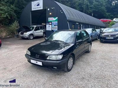 Occasion Peugeot 306 Signature Sky 102 ch (75 kW) 1996 Noir Berline