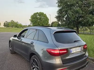 Mercedes GLC220