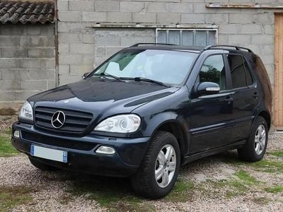 Bleu Occasion 2004 Mercedes ML270 SUV | 3 200 €