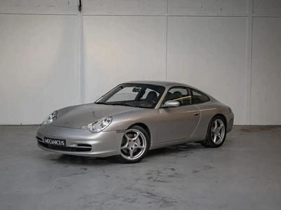 Porsche 911 Carrera 4