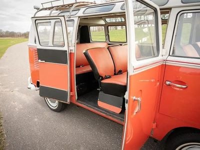 Orange Occasion 1965 VW T1 Van | 37 000 €