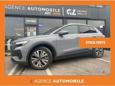 Gris Occasion 2024 Audi Q4 e-tron Design SUV | 39 900 € (Bon prix)