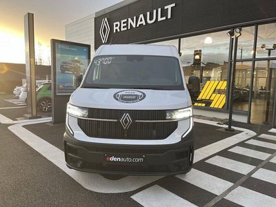 Blanc mineral Nouvelle 2025 Renault Master Berline | 45 990 €