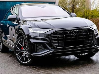 Noir Occasion 2019 Audi Q8 S-Line SUV | 47 450 € (Prix juste)