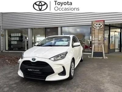 Blanc Occasion 2022 Toyota Yaris Hybrid Berline | 17 980 € (Bon prix)