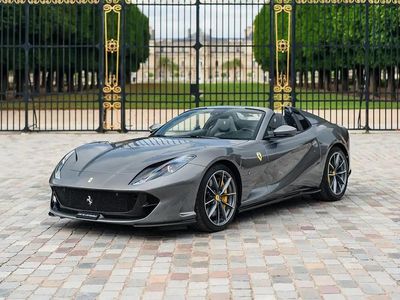 Gris Occasion 2023 Ferrari 812 Cabriolet | 479 000 €