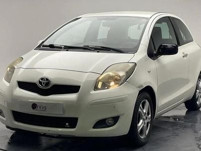 Blanc Occasion 2011 Toyota Yaris Berline | 4 990 € (Prix juste)