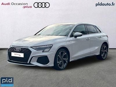 Blanc glacier métallisé Occasion 2022 Audi A3 Sportback e-tron S-Line Citadine | 32 990 € (Prix assez cher)