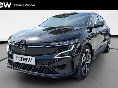 Noir étoilé / toit gris schiste Occasion 2022 Renault Megane E-Tech Iconic Berline | 24 770 € (Prix juste)