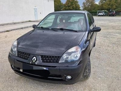 Renault Clio II