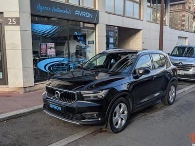 Noir Occasion 2019 Volvo XC40 Momentum SUV | 14 990 €