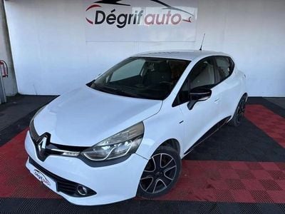 Blanc Occasion 2015 Renault Clio IV LIMITED Berline | 8 990 € (Prix juste)
