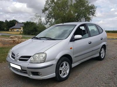 Gris Occasion 2005 Nissan Almera Tino Acenta Monospace | 1 990 €