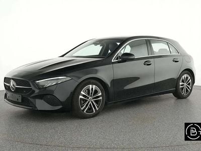 Noir Occasion 2024 Mercedes A180 Business Citadine | 26 990 € (Bon prix)