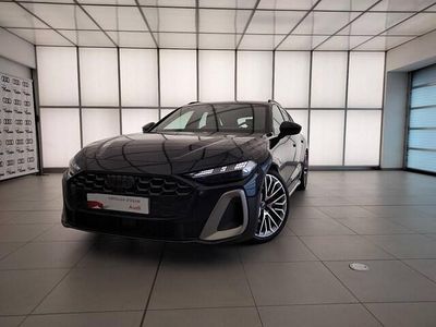 Bleu firmament métallisé Occasion 2024 Audi A5 Design Coupé | 73 900 €