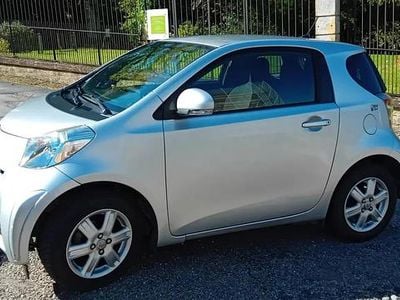 Toyota iQ