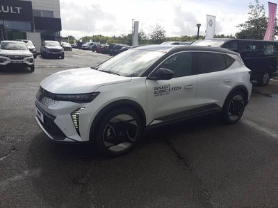 Blanc Occasion 2024 Renault Scénic Iconic Monospace | 50 490 € (Prix cher)