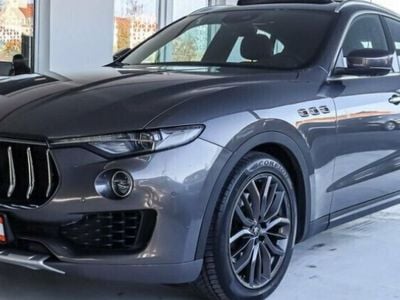 Gris métallisé Occasion 2019 Maserati Levante SUV | 64 990 €