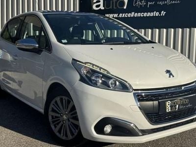 Blanc Occasion 2017 Peugeot 208 Allure Citadine | 6 990 € (Prix juste)