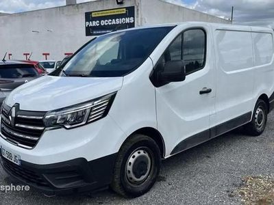 Blanc Occasion 2023 Renault Trafic Monospace | 28 499 € (Bon prix)
