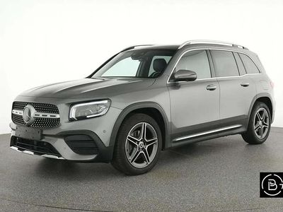 Gris Occasion 2023 Mercedes GLB200 AMG line SUV | 40 990 € (Prix juste)