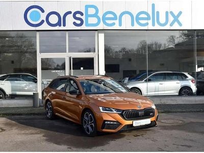 Orange Occasion 2023 Skoda Octavia RS Break | 33 900 € (Bon prix)
