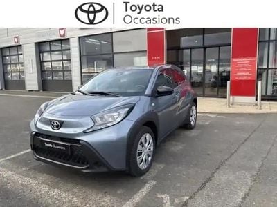 Gris célestine métallisé Occasion 2025 Toyota Aygo X SUV | 17 980 € (Prix assez cher)