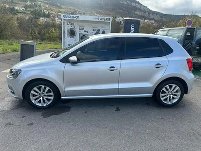 Argent Occasion 2016 VW Polo LOUNGE Berline | 10 000 € (Prix assez cher)
