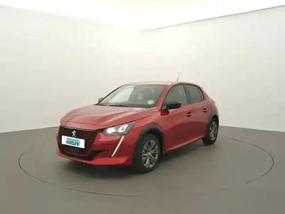 Rouge Occasion 2023 Peugeot e-208 Allure Citadine | 18 990 € (Prix juste)