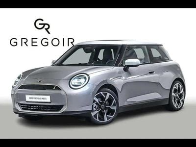 Gris Occasion 2024 Mini Cooper SE Citadine | 33 950 € (Prix assez cher)