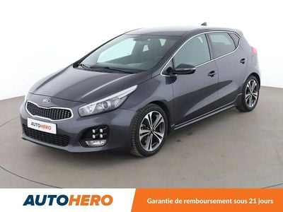 Gris Occasion 2018 Kia Ceed GT GT-Line Berline | 14 490 € (Prix juste)