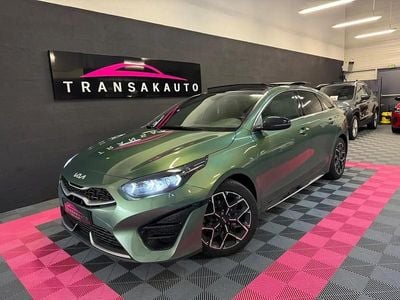 Vert Occasion 2024 Kia ProCeed GT-Line Berline | 28 990 € (Prix juste)
