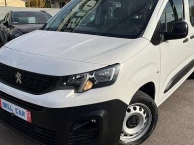 Blanc Occasion 2021 Peugeot Partner Monospace | 14 900 € (Prix juste)