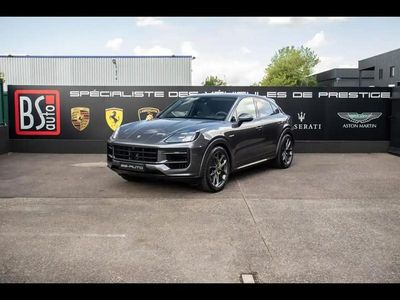 Gris Occasion 2025 Porsche Cayenne Sport SUV | 129 900 €